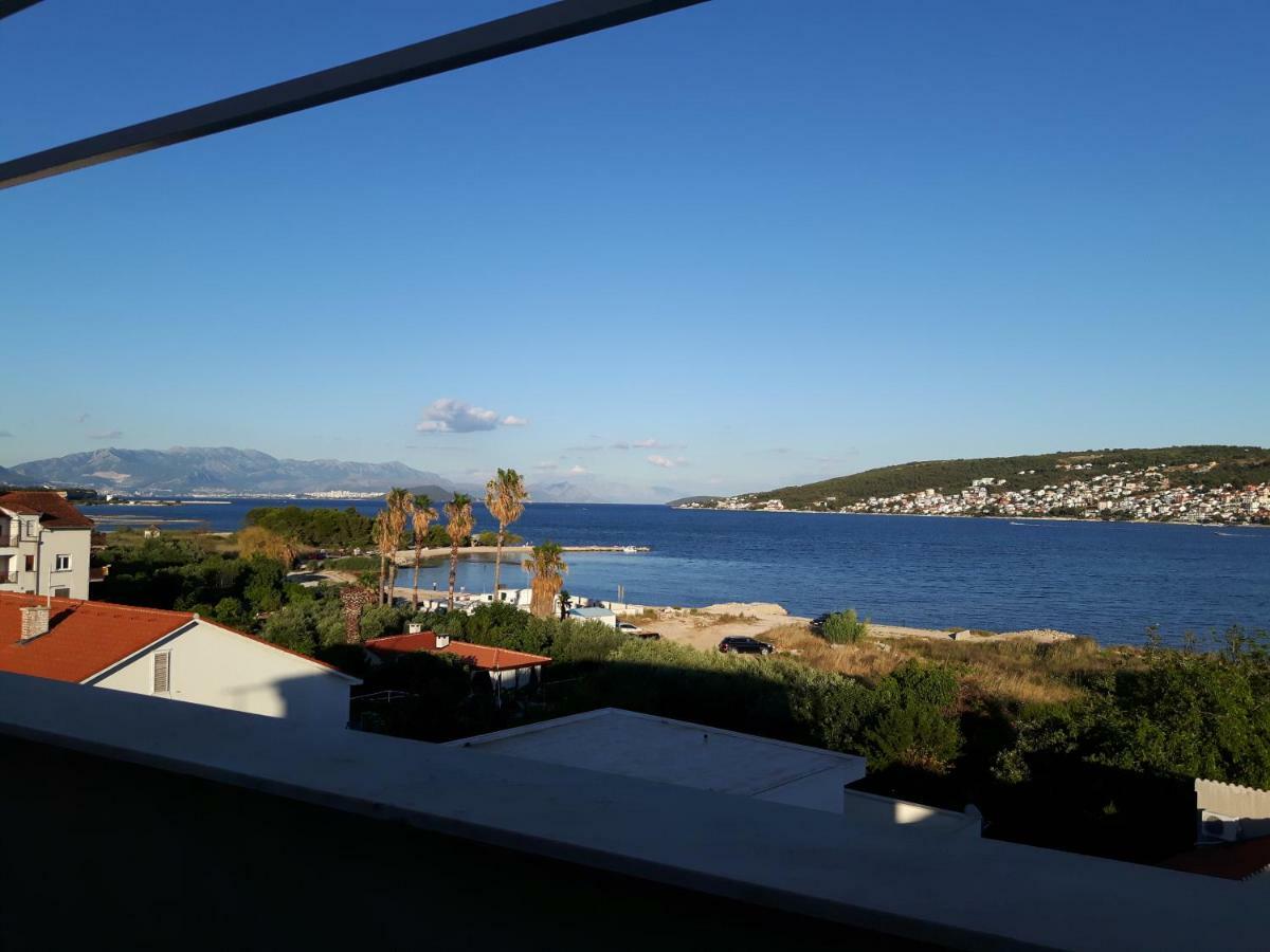 Apartments Nika Trogir Exterior photo